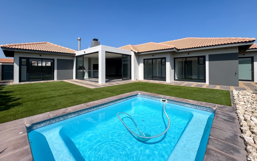 4 Bedroom Property for Sale in Langebaan Country Estate Western Cape